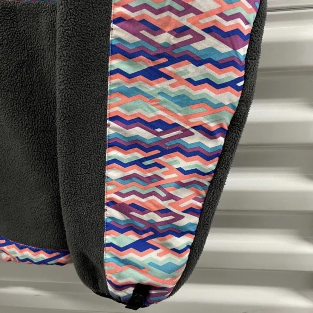 The North Face Limited Edition Chevron Jacket Size Medium - Picture 5 of 9